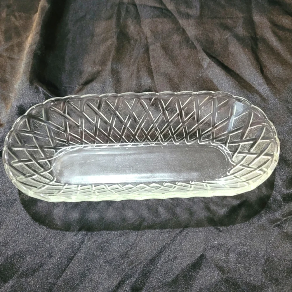Vintage Indian Glass Basket Weave Oval Dish~Candy Dish~Pickle Dish~Serving Bowl